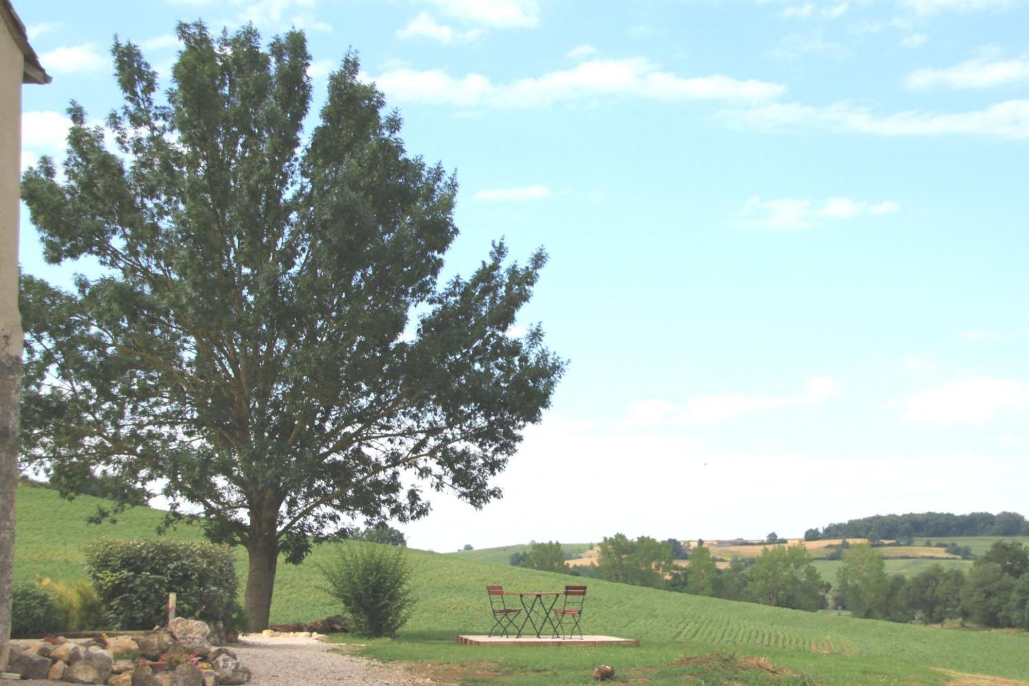 Chambres d'Hôtes Le Val de la Garenne Senouillac Extérieur photo