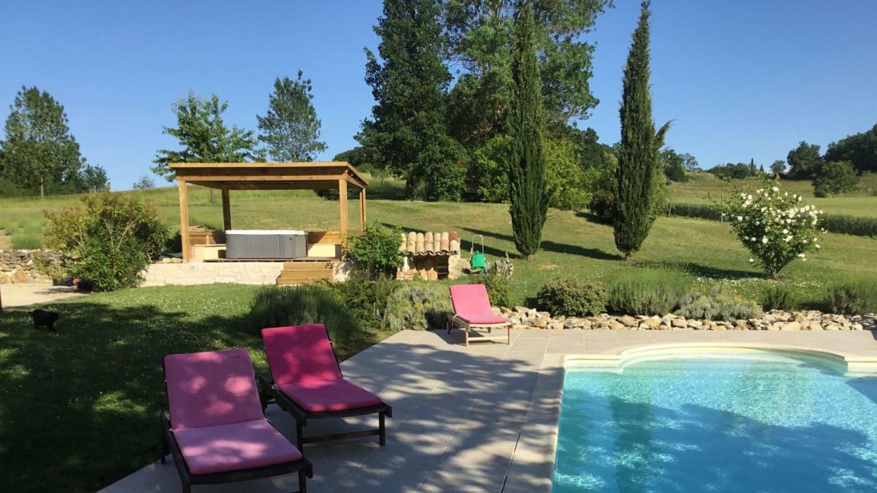 Chambres d'Hôtes Le Val de la Garenne Senouillac Extérieur photo